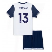 Camiseta Tottenham Hotspur Destiny Udogie #13 Primera Equipación para niños 2024-25 manga corta (+ pantalones cortos)